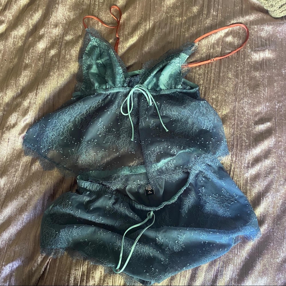 Worn once and doesn’t fit any more